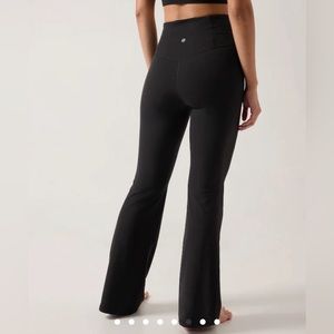 Athleta Elation Flare Pant High-Rise Size Small petite
